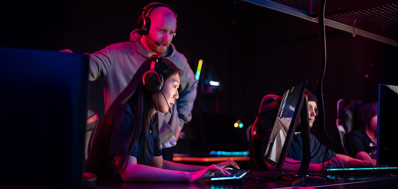 Turn Your Passion into a Lucrative Esports Management Career
